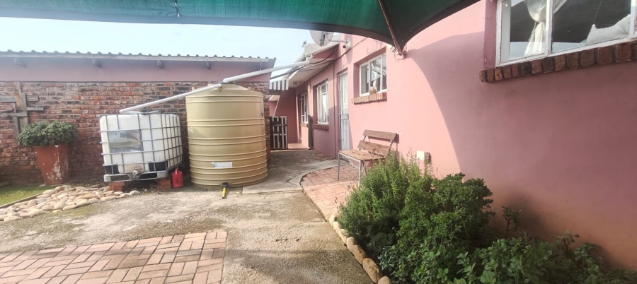 9 Bedroom Property for Sale in Bramhope Eastern Cape